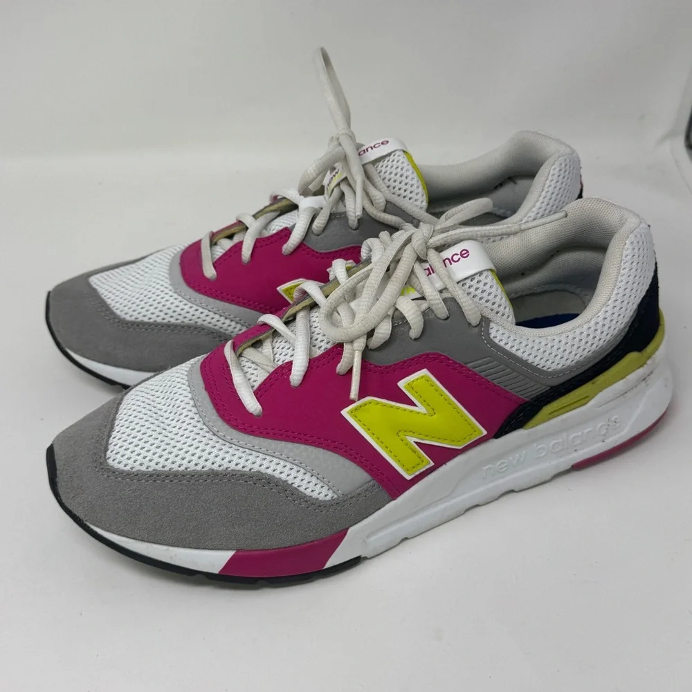 Women’s New Balance CW997HNX “Carnival Pink” sneakers sz 9 - Picture 3 of 10